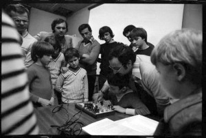 Atelier & jeu libre du mercredi soir @ Maison de Quartier de la Grette-Butte